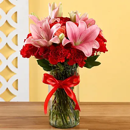 SKU-AR00131-Elegant Vase Arrangement