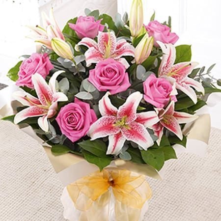 SKU-BU00134-Oriental lily with pink roses